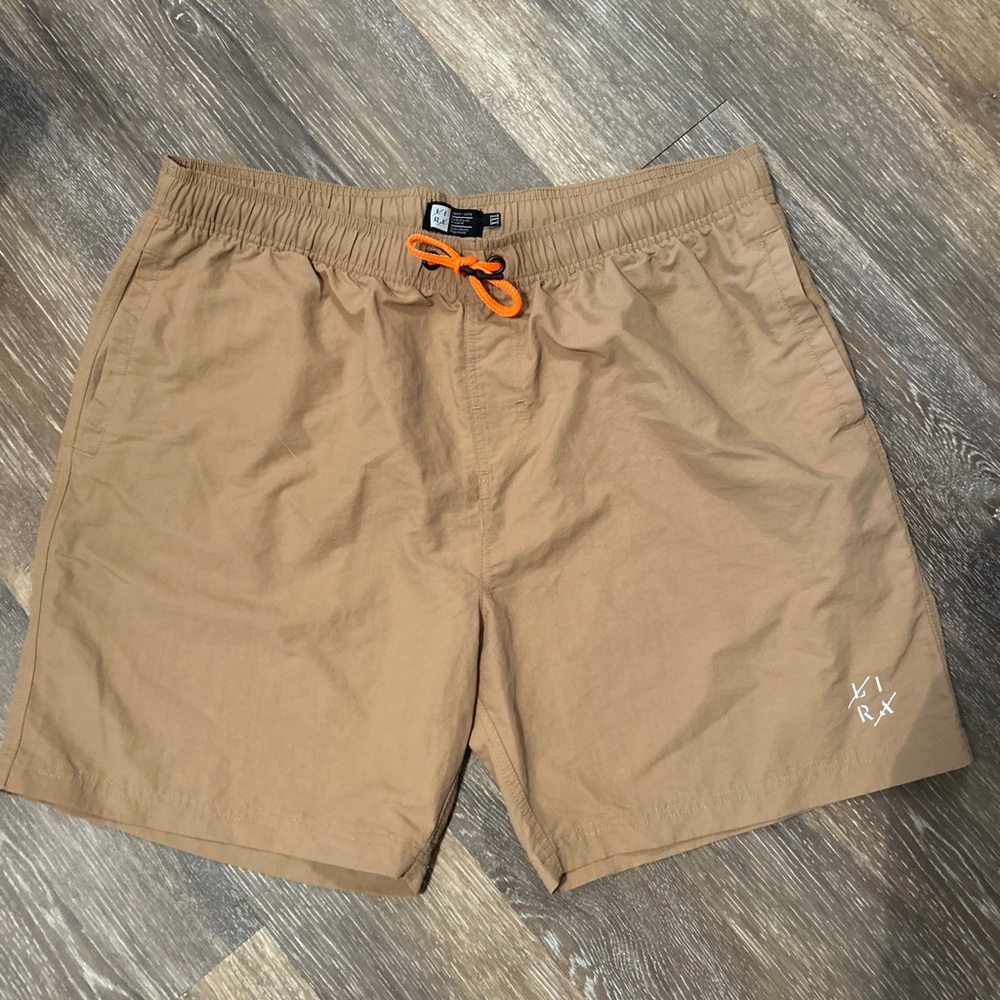 2XL LIRA Men’s Tan Shorts